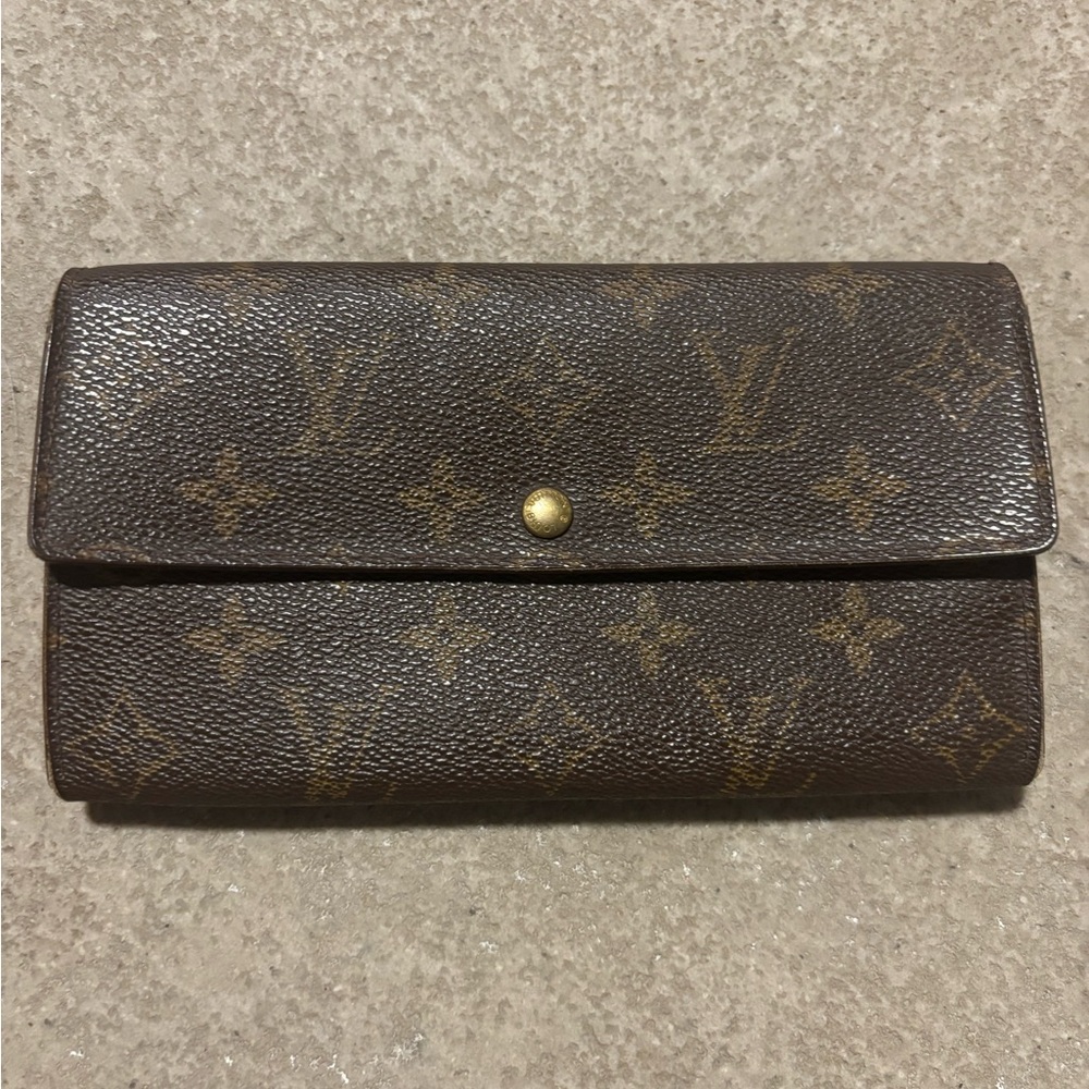 Louis Vuitton Vintage Monogram Leather Wallet